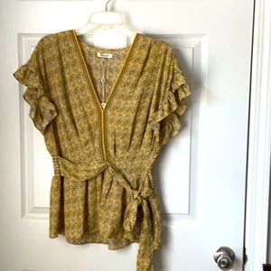 Multi color. Yellow/black Print blouse. Elasticized back. NWT. Sash belt front